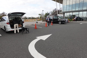 令和4年11月13日　神栖防災アリーナ駐車場警備②<br />
かみす福祉まつり